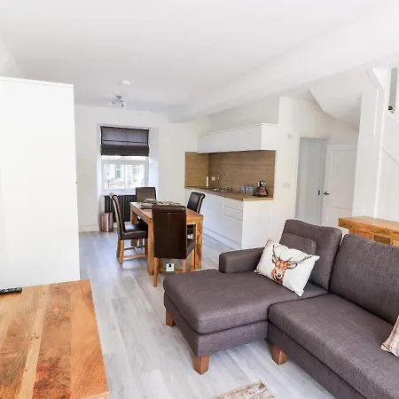 8 Waterhead Terrace 앰블사이드