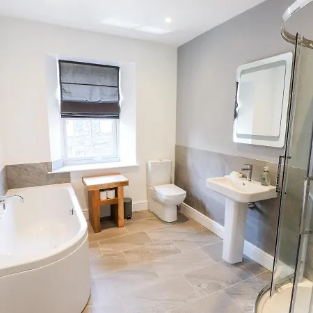 8 Waterhead Terrace * 앰블사이드